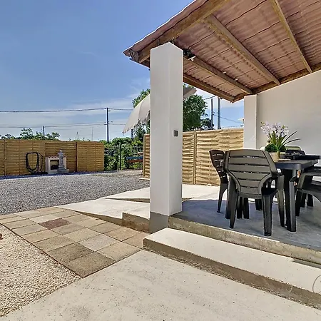 Сasa de vacaciones Maison La Corsica - Village Vias